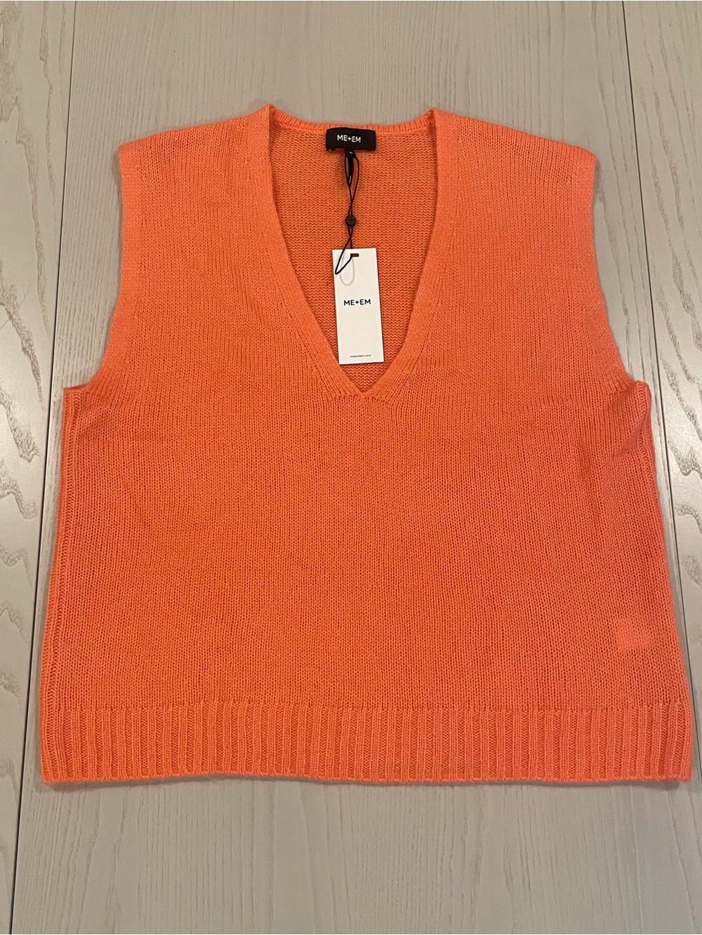 NWT ME+EM Merino Cashmere Silk V Neck Vest (Neon Peach) - Medium - Picture 4 of 9